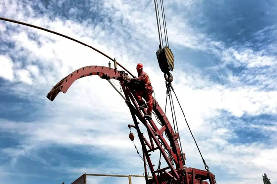 Κουλουριασμένη ανοξείδωτο σωλήνωση 5LCP API 13Cr για τη γεώτρηση πετρελαίου